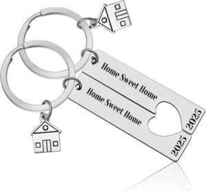 for 2025 New Home Keychain Set Housewarming Gift for New Homeowners New House Keyring Moving In New Home Gift for Couple Friends Sweet Home Jewelry for Family Coworker Real Estate Agent Closing Gift