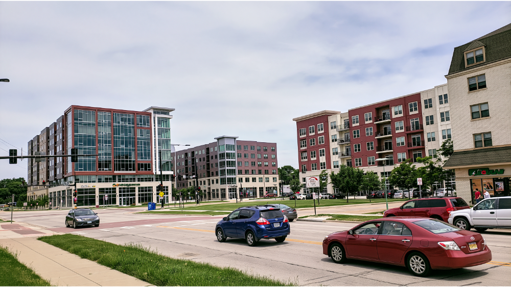 Jobs in Des Moines, Iowa and the Average Commute Time in West Des Moines