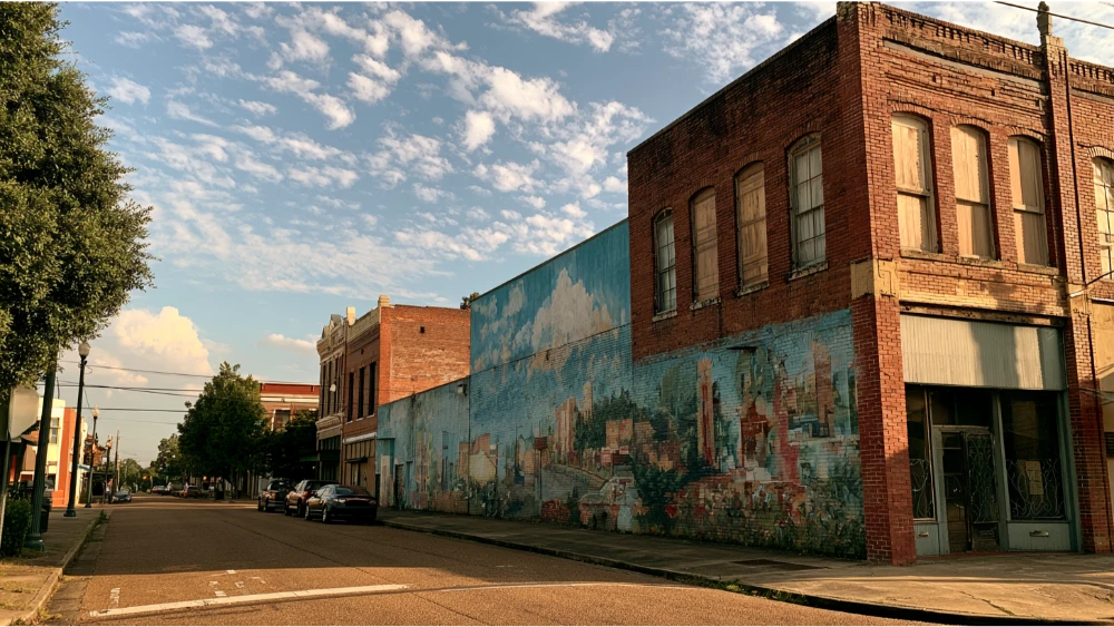 Madison Mississippi suburban neighborhood with homes, trees, and everyday community life
