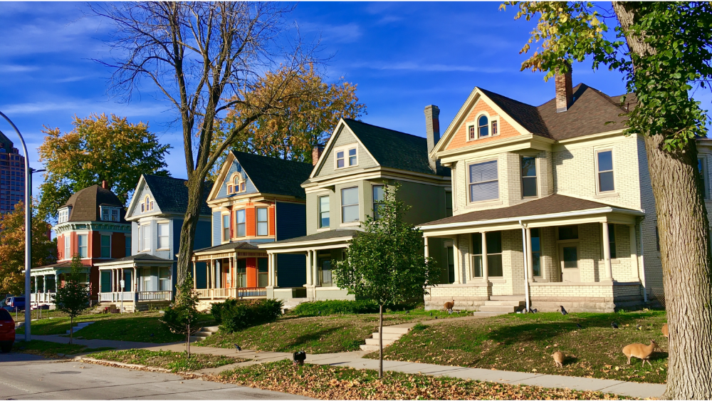 Should You Rent or Buy in West Des Moines, Iowa?
