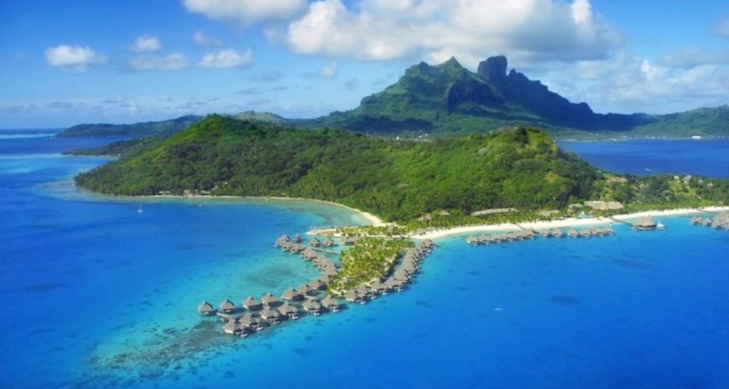 Vacation_Rentals_in_Bora_Bora_637738576441696057-768x512