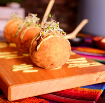 Balls,Made,Of,Green,Banana,,"bolones,De,Verde",With,Cheese,