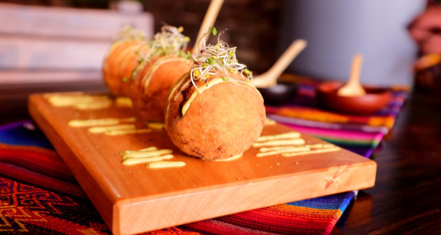 Balls,Made,Of,Green,Banana,,"bolones,De,Verde",With,Cheese,