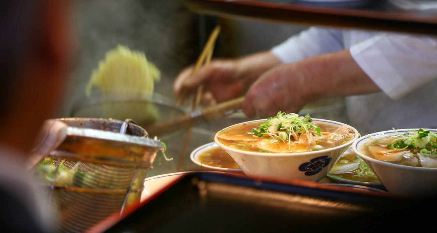 Japanese,Sushi,Food,Shop,At,Tsukiji,Fish,Market.